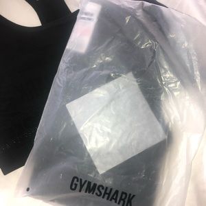 Gym shark sports bra, brad new, not even opened from original packaging